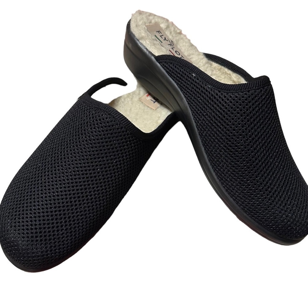 Fly Flot Black Slip On Mules Size 9 according to Fly Flot Website See Photo